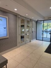 56 Perimeter Ctr E, Atlanta, GA to rent Lobby- Image 1 of 18