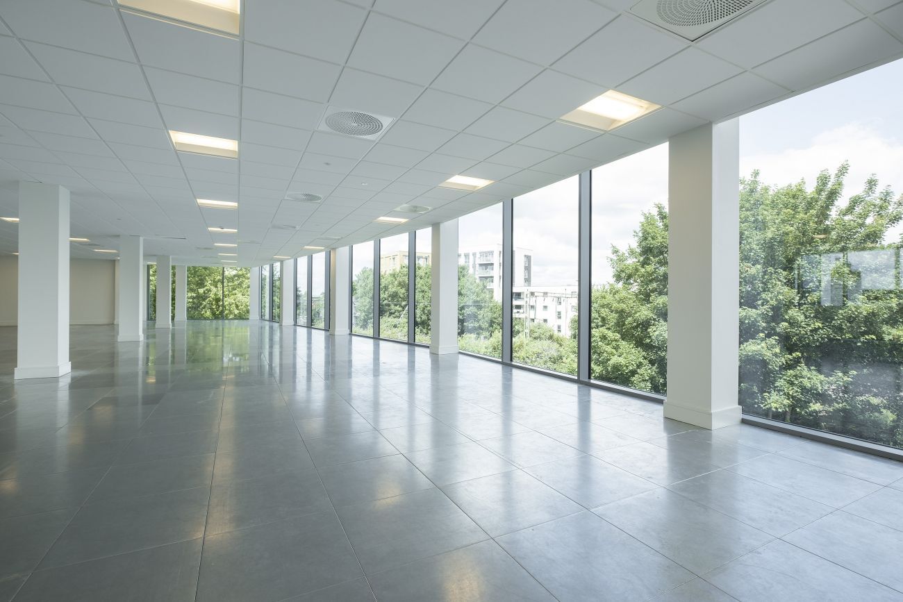 90-96 Victoria Rd, Chelmsford to rent Interior Photo- Image 1 of 9