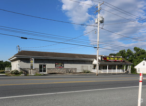 3000 Lincoln Hwy E, Paradise, PA for sale Primary Photo- Image 1 of 1