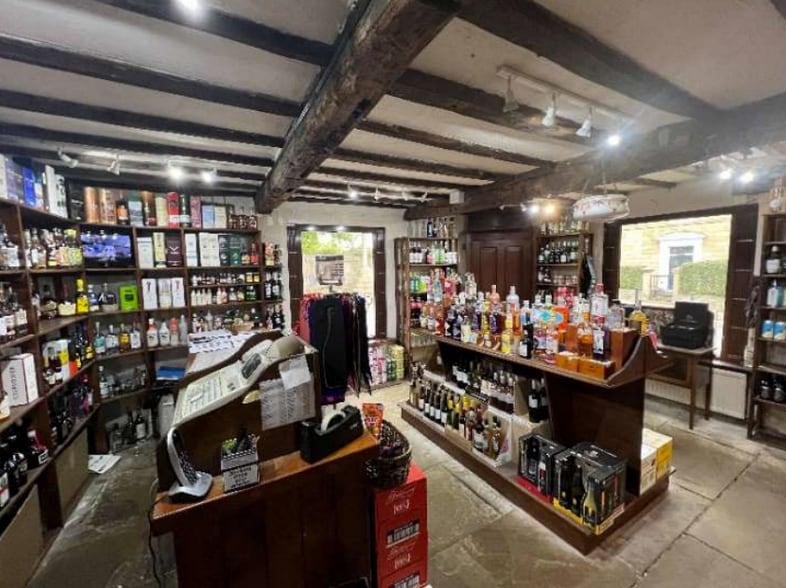 1 Westgate, Huddersfield for sale - Interior Photo - Image 2 of 5