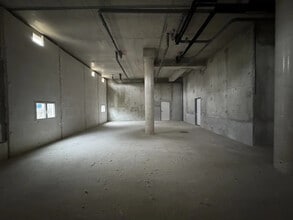 13 Chemin Latéral, Bondy to rent Interior Photo- Image 2 of 6