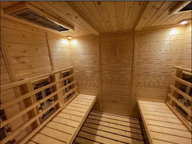 65 Castle, New Cumnock for sale - Interior Photo - Image 3 of 7