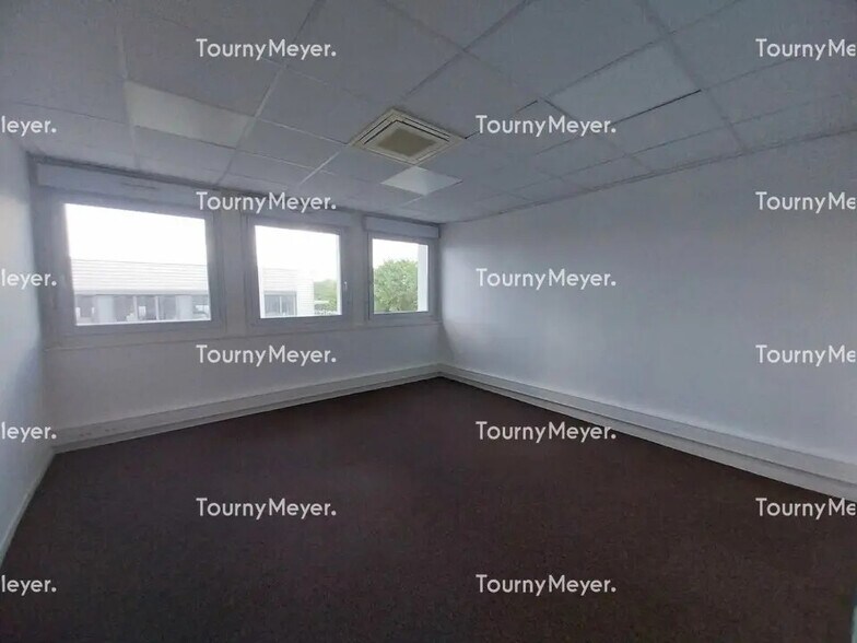 Office in Labège to rent - Interior Photo - Image 2 of 5