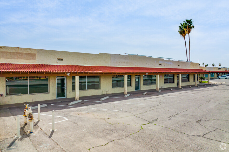 903-933 E Main St, Mesa, AZ for rent - Building Photo - Image 2 of 25