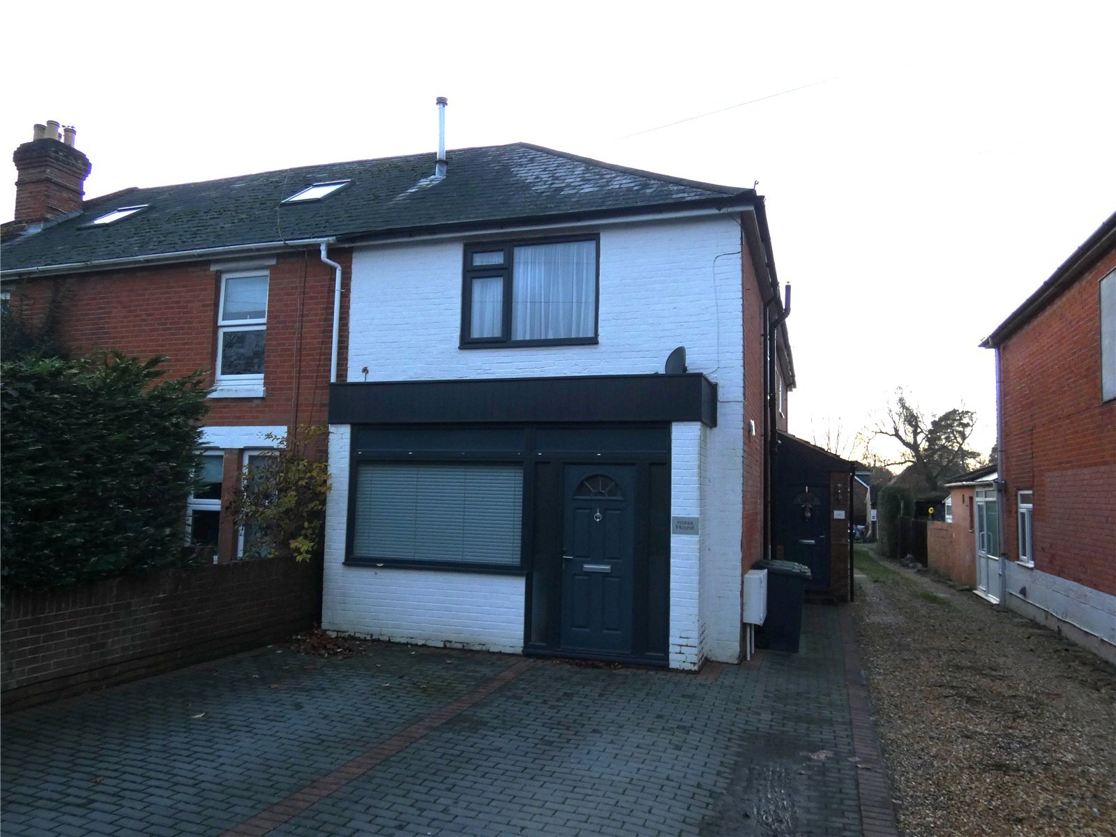 108 Park Rd, Eastleigh for sale Primary Photo- Image 1 of 1