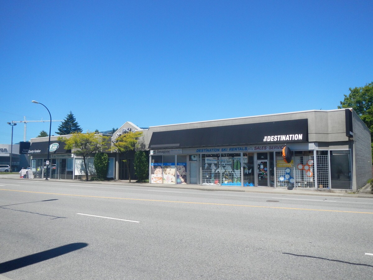 1550 Marine Dr, North Vancouver District V7P 1T7 UK