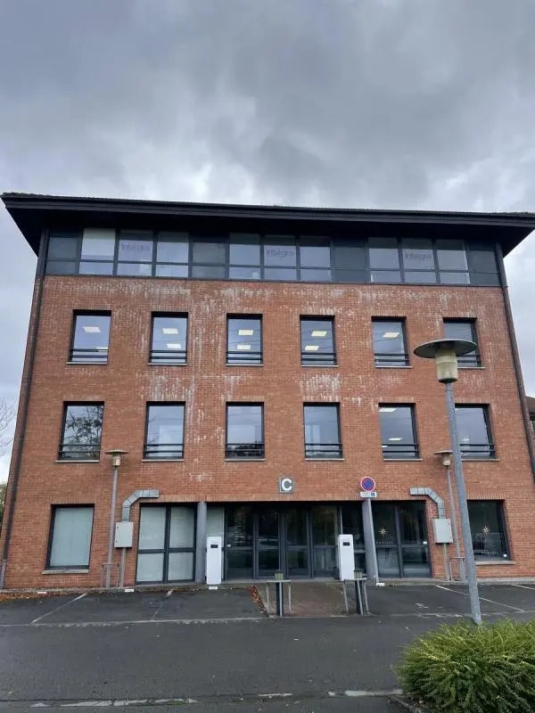 Vente Bureaux 118 m² - Photo 1