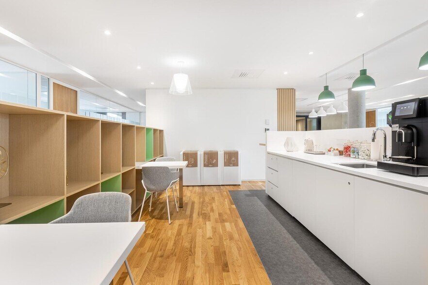 5 B Avenue Pierre Georges Latecoere, Ramonville-Saint-Agne to rent - Interior Photo - Image 2 of 32