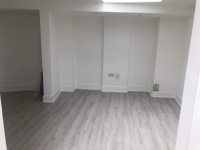 High St, Ripley to rent - Building Photo - Image 3 of 5