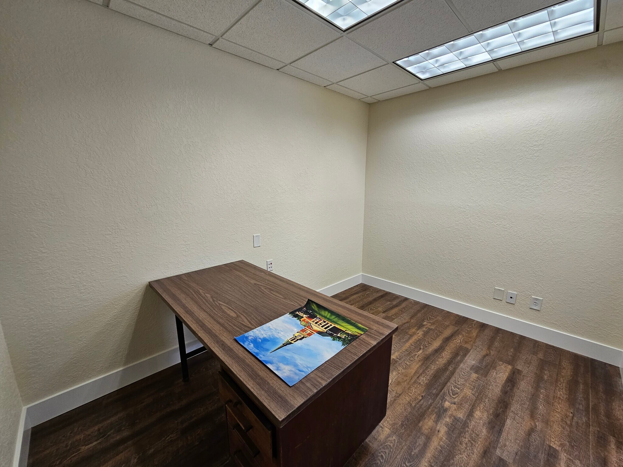 1201 19th Pl, Vero Beach, FL to rent Building Photo- Image 1 of 15