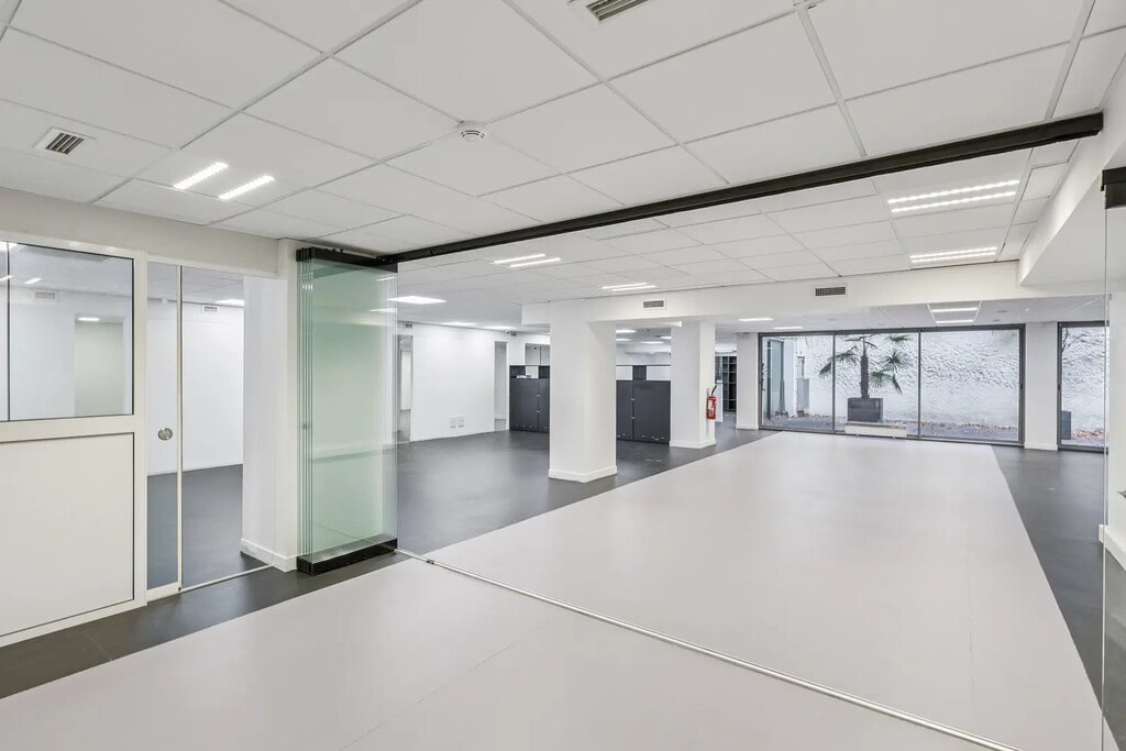 Location Bureaux 372 m² à 934 m² - Photo 1