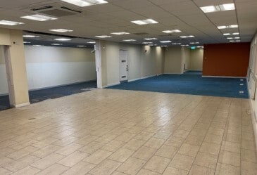 3 Crusader Rd, Lincoln to rent - Interior Photo - Image 2 of 2