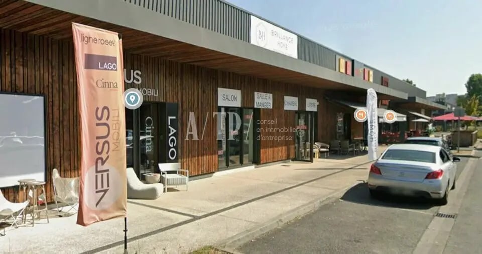 Retail in Mérignac to rent Building Photo- Image 1 of 5