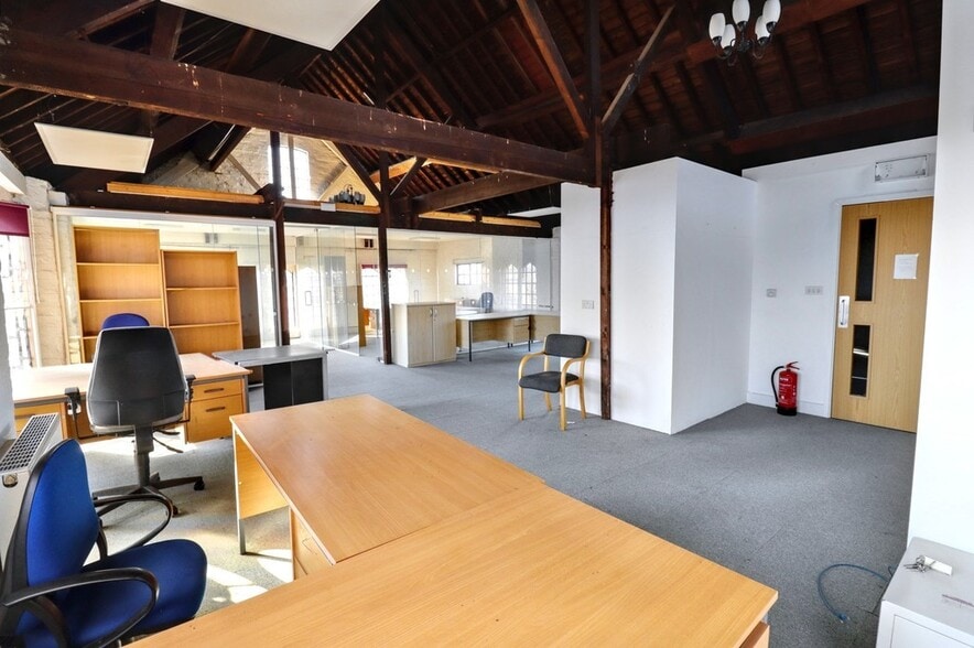 Leeds Pl, London for sale - Building Photo - Image 1 of 7
