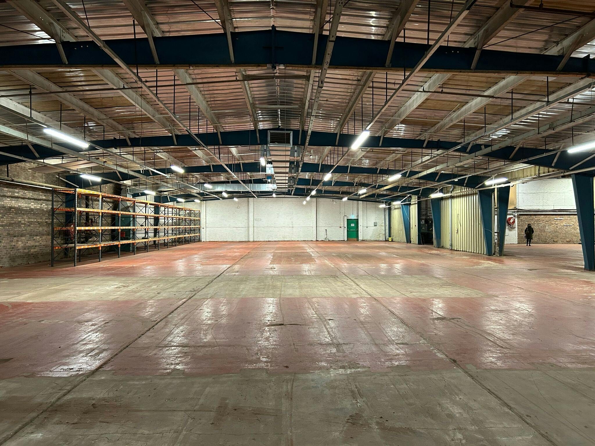 17 Cloberfield, Milngavie to rent Interior Photo- Image 1 of 4