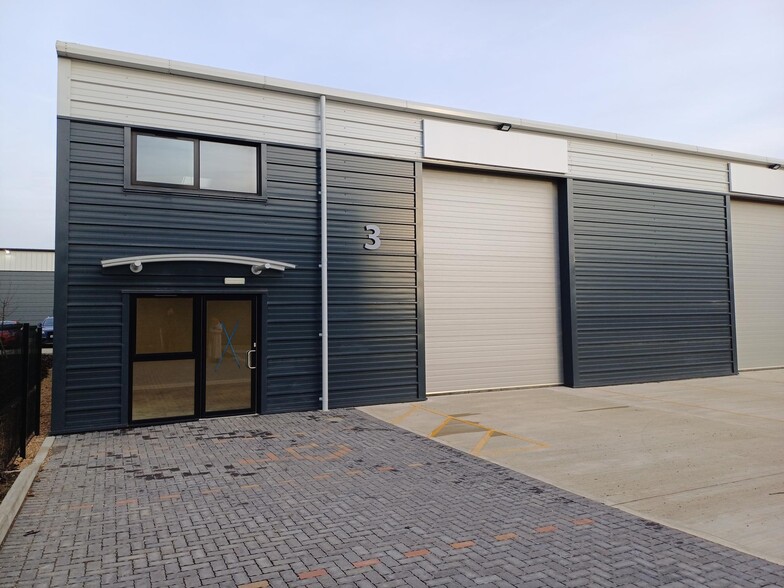 Enterprise Park, Yaxley for rent - Primary Photo - Image 1 of 2