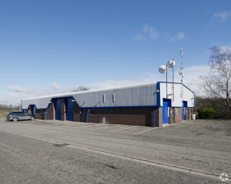 Harrier Rd, Barton Upon Humber to rent - Building Photo - Image 2 of 2