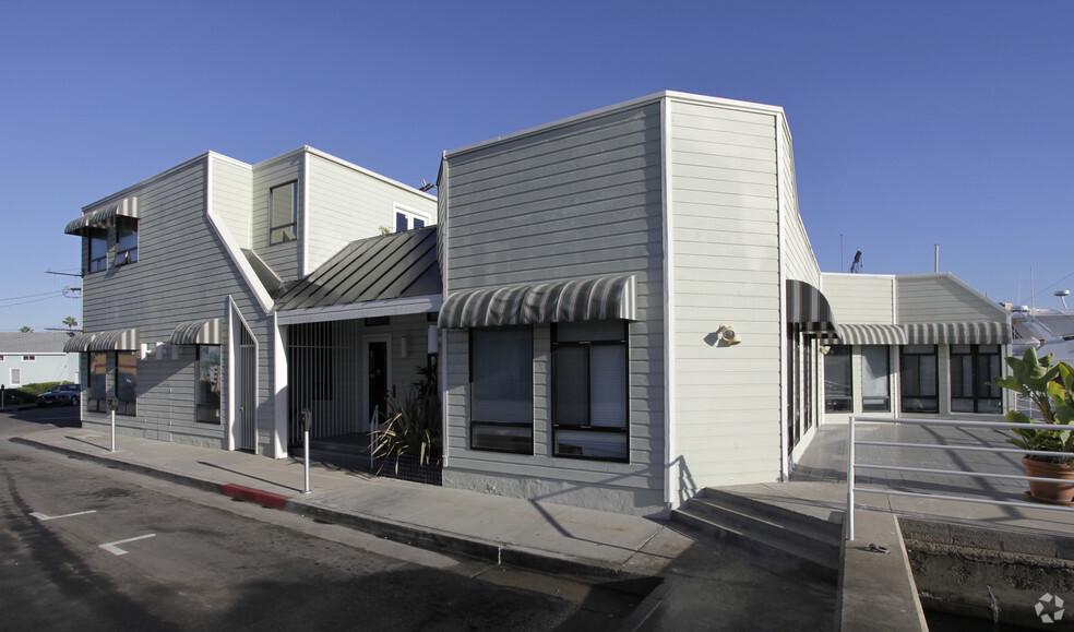 2800 Lafayette Ave, Newport Beach, CA for rent - Building Photo - Image 1 of 8