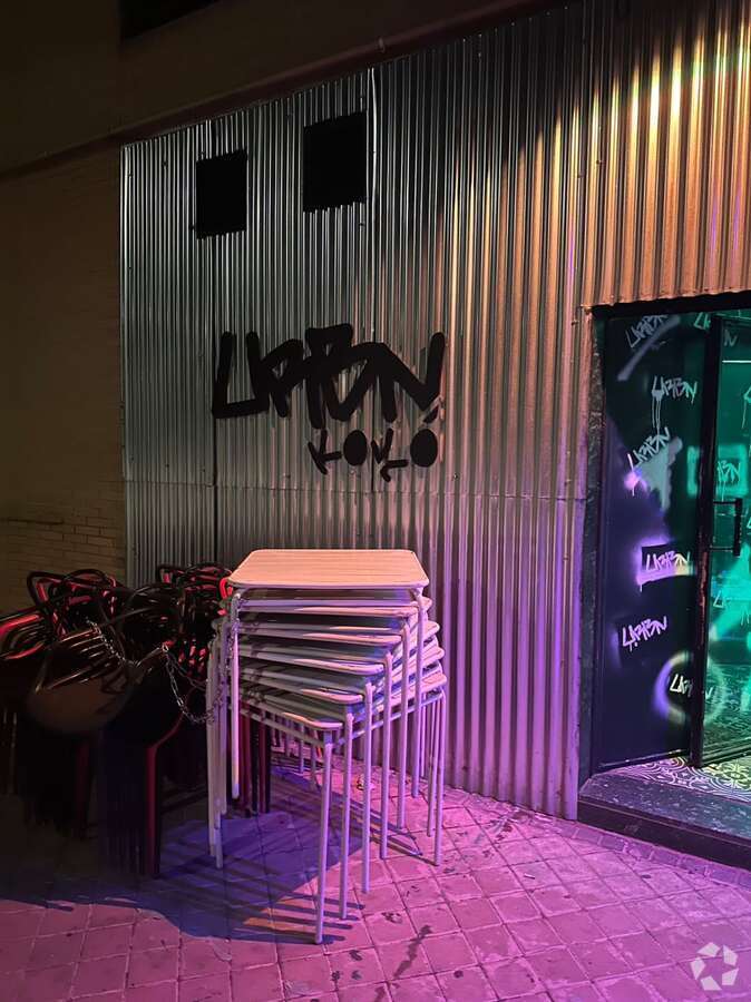 Retail in Parla, Madrid to rent Interior Photo- Image 1 of 2