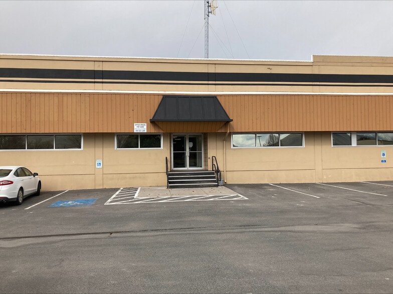 1600 North Ave W, Missoula, MT for rent - Building Photo - Image 2 of 2