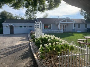 261 Franklin St, Hightstown, NJ to rent Building Photo- Image 1 of 4