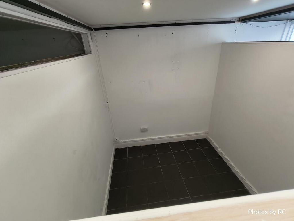 373 Abergele rd, Colwyn Bay to rent Building Photo- Image 1 of 14