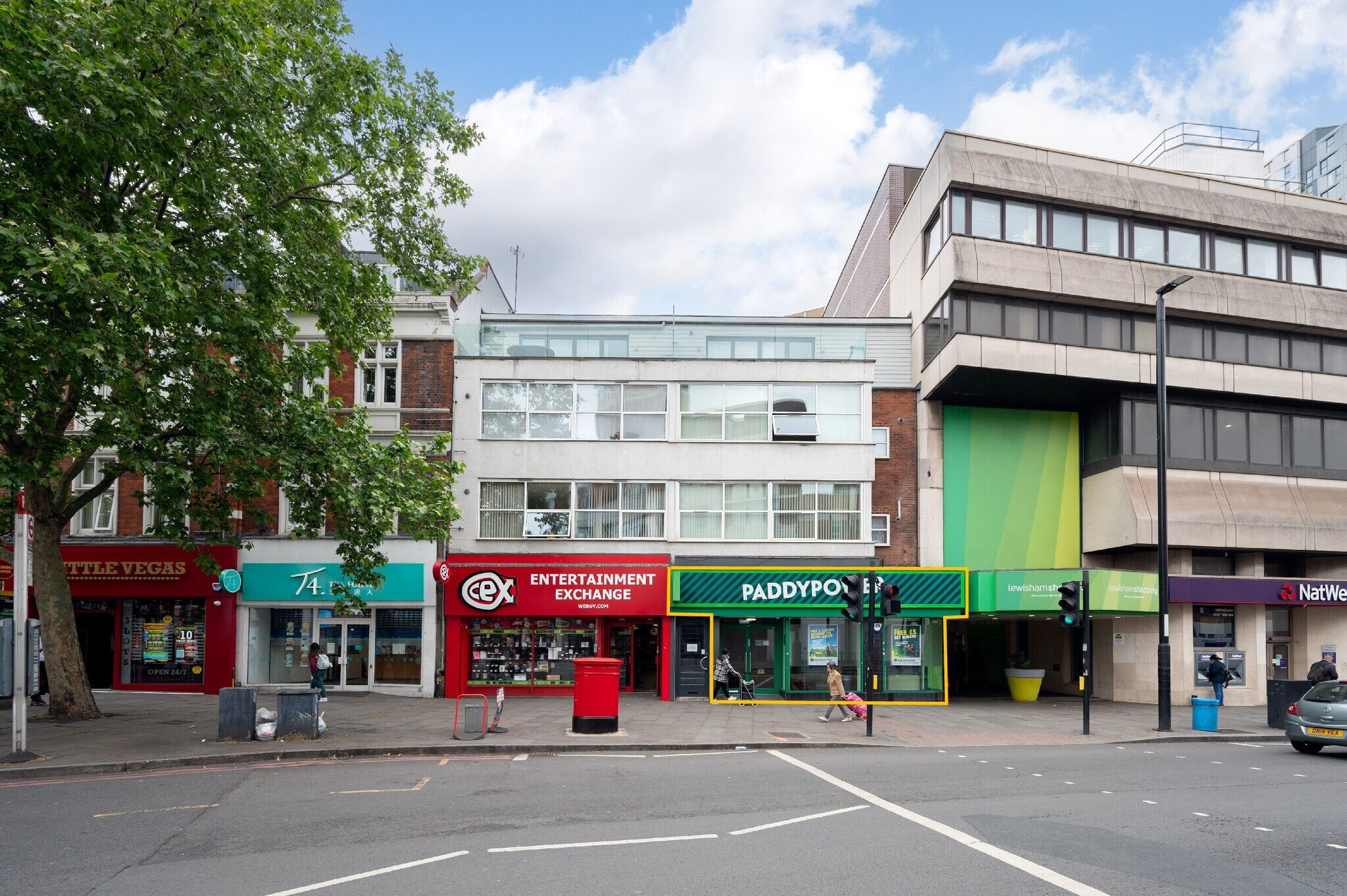 86 Lewisham High St, London for sale Primary Photo- Image 1 of 1