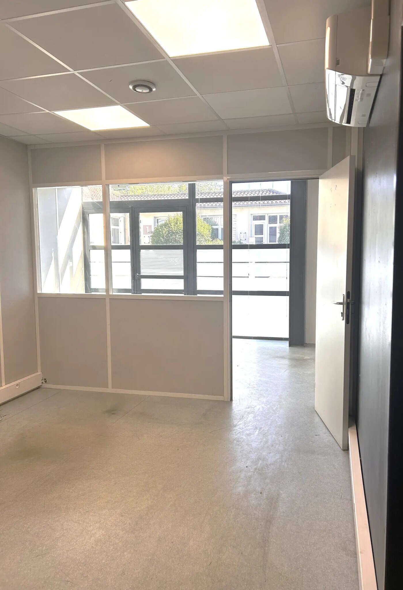 388 Boulevard Jean-Jacques Bosc, Bègles to rent Interior Photo- Image 1 of 6