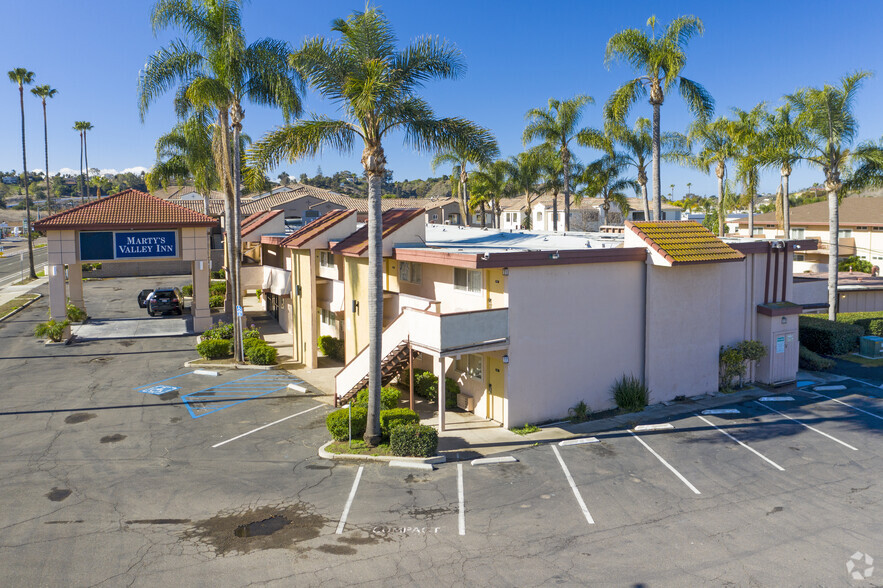 3240 Mission Ave, Oceanside, CA for sale - Primary Photo - Image 1 of 1