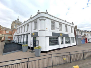 1 Eastern Esplanade, Southend On Sea for sale Primary Photo- Image 1 of 6