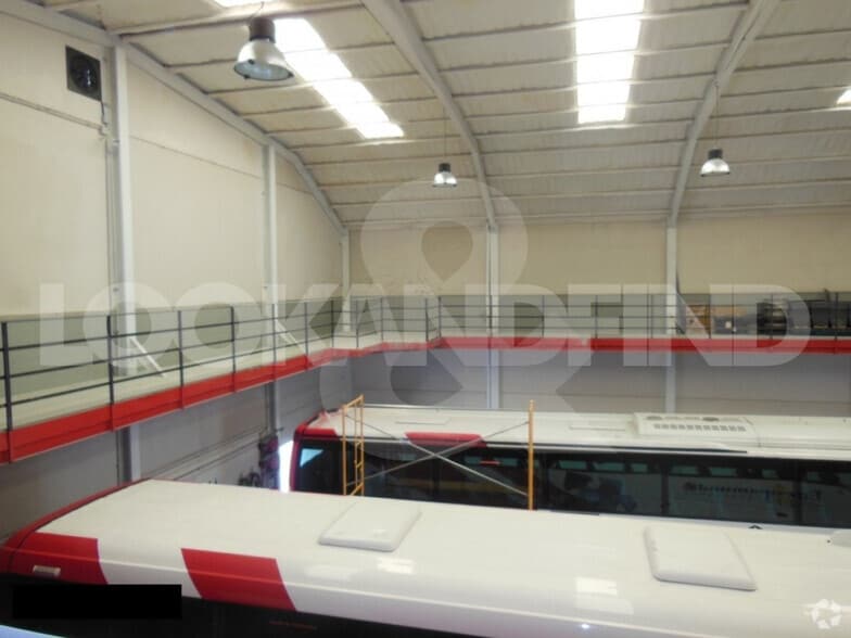 Industrial in Toledo, Toledo to rent - Building Photo - Image 2 of 23