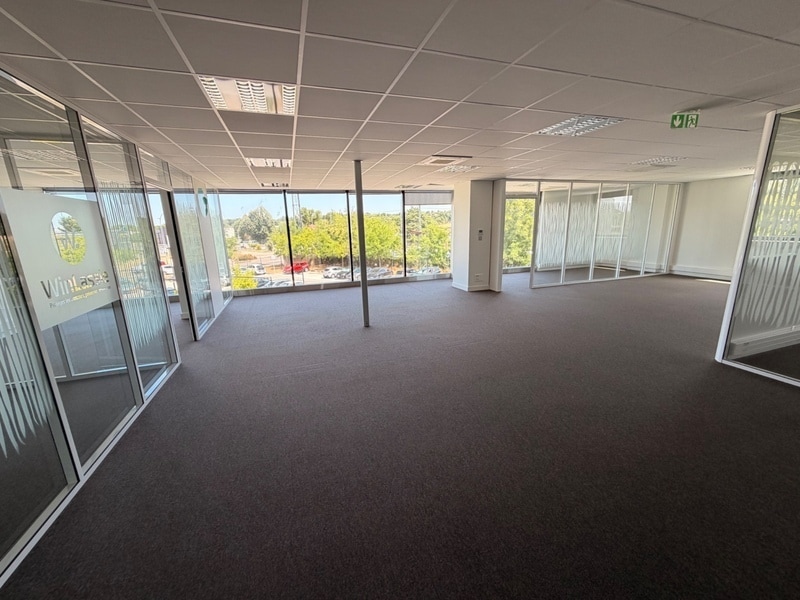 Office in Chaponost for sale Building Photo- Image 1 of 17