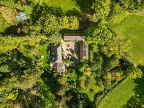 Mazzard Farm Holiday Cottages, West Hill, DEV - Aerial map view