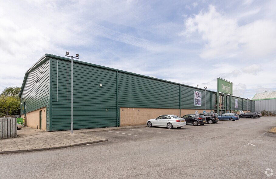 South Parade, Grantham for sale - Building Photo - Image 1 of 1