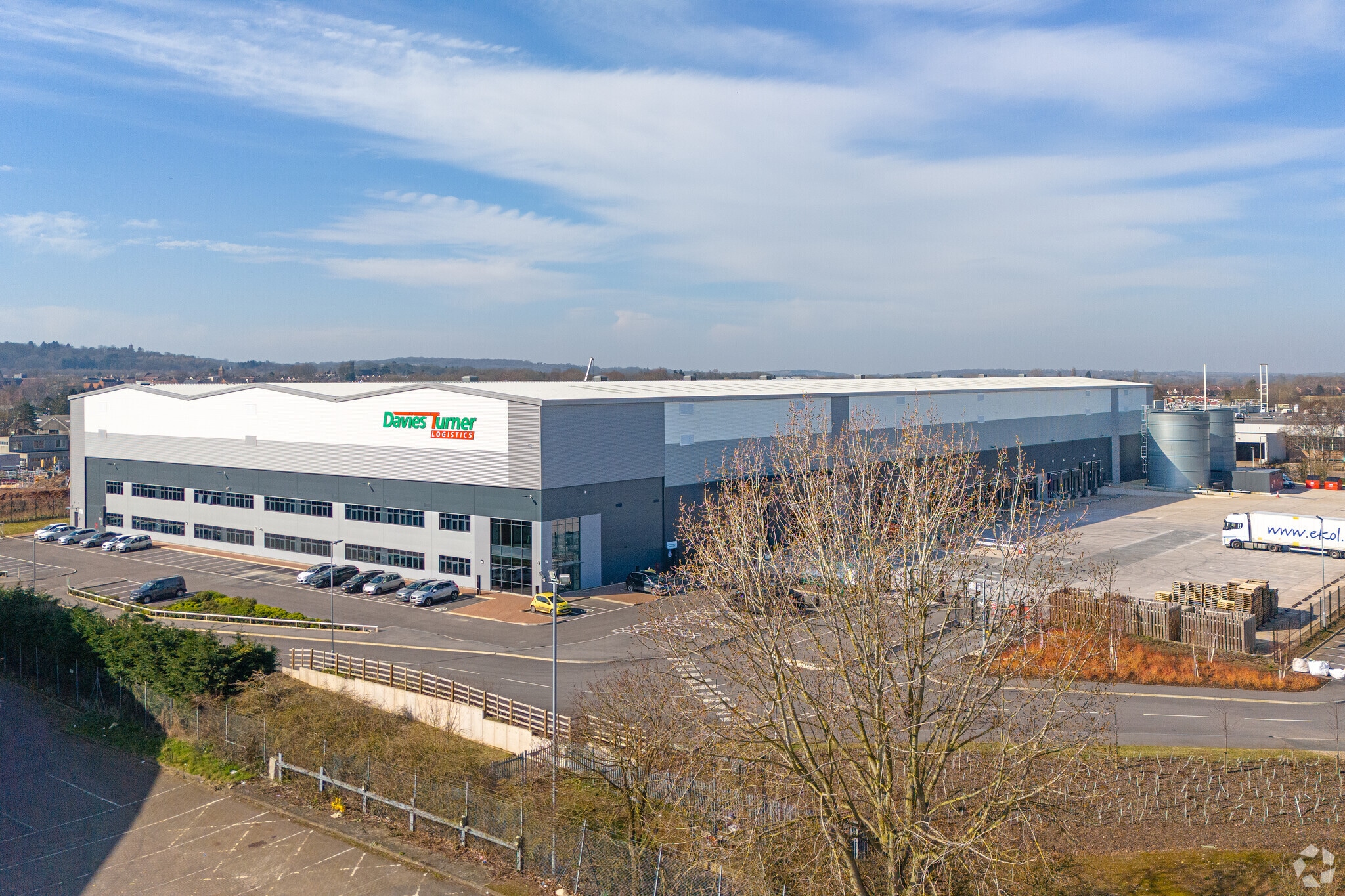 Carlyon Rd, Atherstone for sale Primary Photo- Image 1 of 1