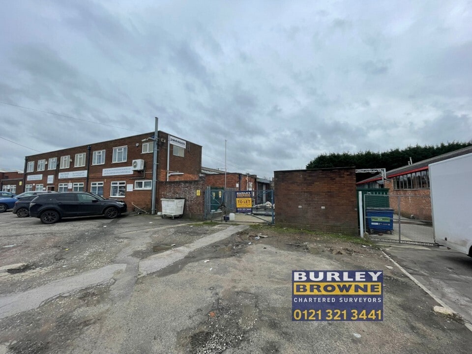 Fryers Rd, Walsall to rent Building Photo- Image 1 of 19