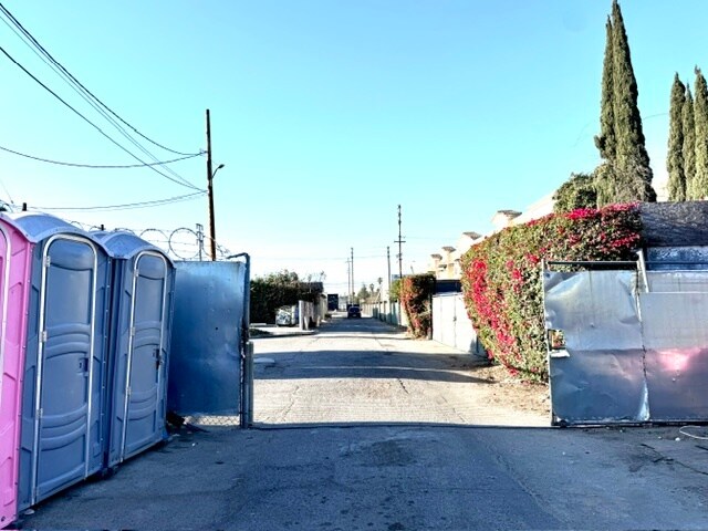 3001 Delay Dr, Los Angeles, CA for sale Primary Photo- Image 1 of 1