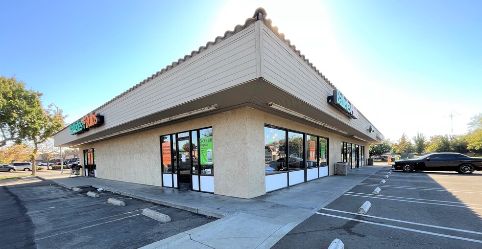 651-711 W Grant Line Rd, Tracy, CA for sale - Building Photo - Image 1 of 1