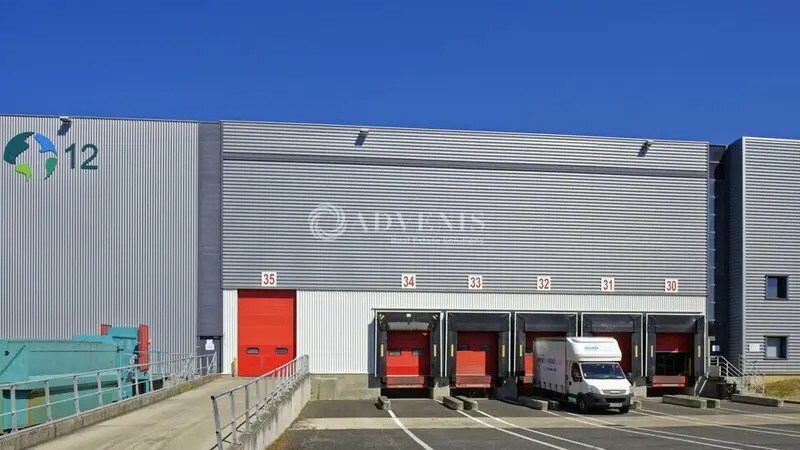 Industrial in Mitry-Mory to rent - Building Photo - Image 2 of 9