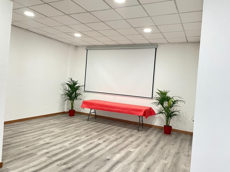 Calle de los Hermanos Pinzón, 4, Zaragoza, Zaragoza for sale - Interior Photo - Image 3 of 12