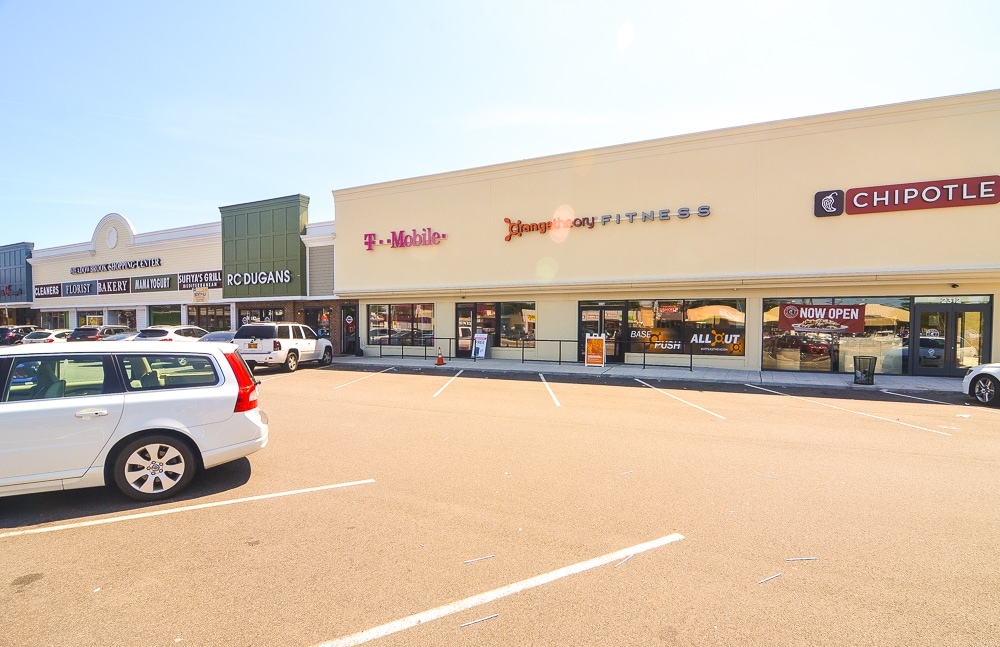 2280-2334 Hempstead Tpke, East Meadow, NY to rent Building Photo- Image 1 of 3