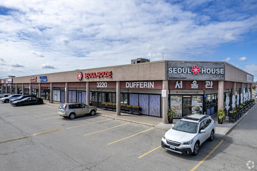 3220 Dufferin St, Toronto, ON for rent - Building Photo - Image 2 of 5