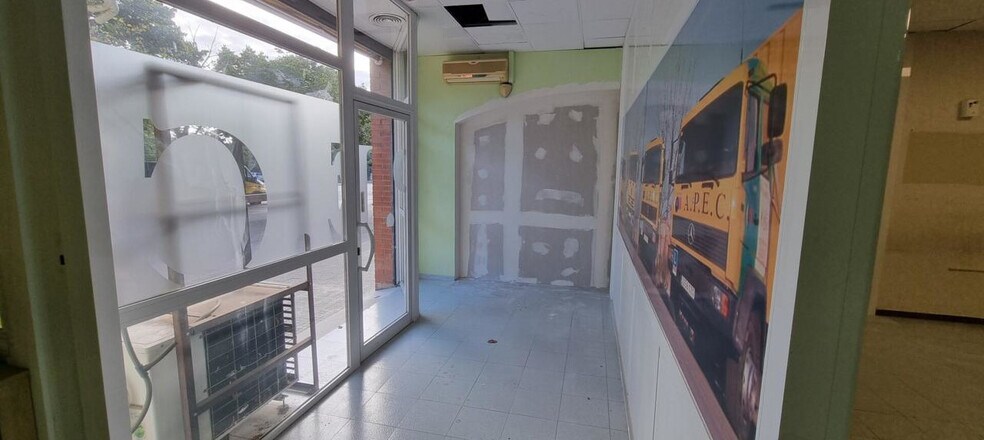 Carrer del Tres Torres, 14, Granollers, Barcelona to rent - Building Photo - Image 1 of 8