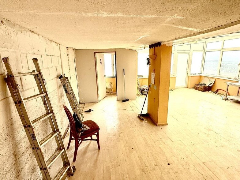 56 High St, Holbeach for sale - Building Photo - Image 3 of 8