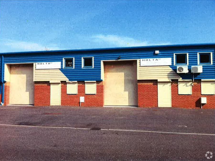 Witney Rd, Poole to rent Primary Photo- Image 1 of 5