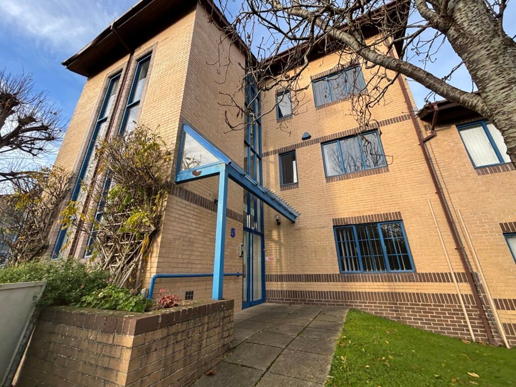 Tollgate, Eastleigh for sale Primary Photo- Image 1 of 3