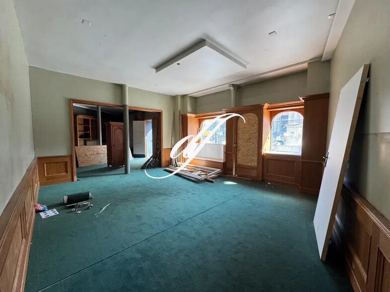 Retail in Paris for sale - Interior Photo - Image 2 of 4