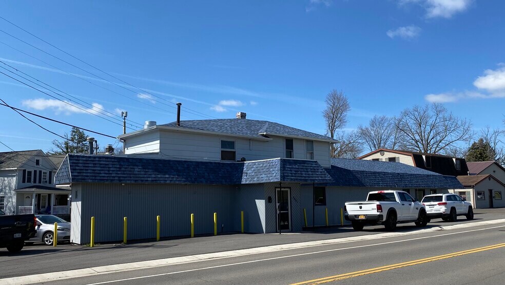 8881 Buffalo Ave, Niagara Falls 14304