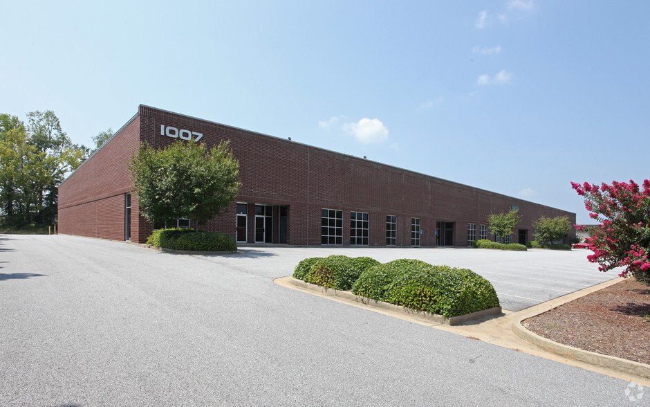 1007 Union Center Dr, Alpharetta, GA for rent - Building Photo - Image 2 of 4