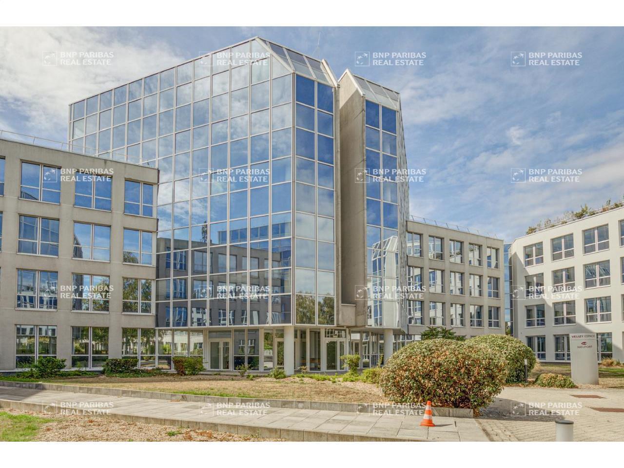 Office in Vélizy-Villacoublay to rent Building Photo- Image 1 of 35